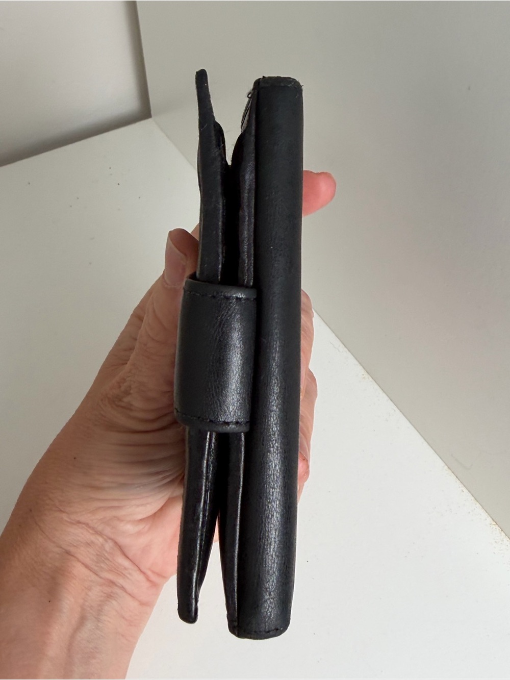 AUTHENTIC GUCCI BLACK GG CANVAS WEB COMPACT WALLET - Picture 9 of 13